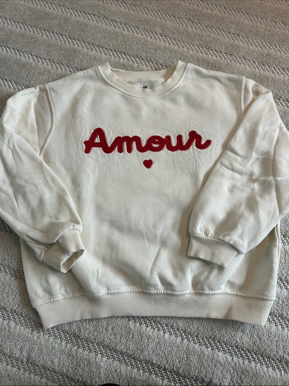 H&M Women's Cream Sweatshirt with Red 'Amour' Script
